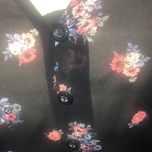 Torrid Black Floral Sheer Button Down Tunic Sz 4X - Picture 6 of 16